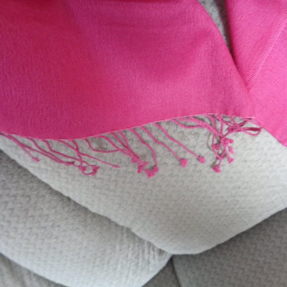 The Cashmere Company Pashmina Silk Scarf Shawl - Picture 5 of 6